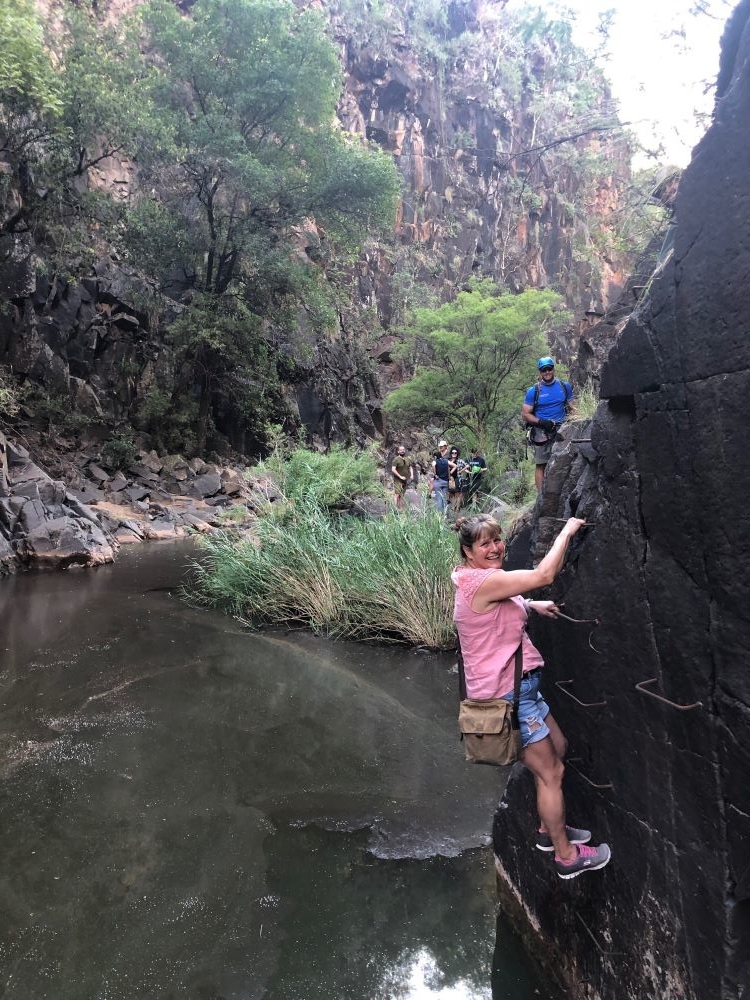 Dibu Dibu Gorge canyoning at Gorges Lodge