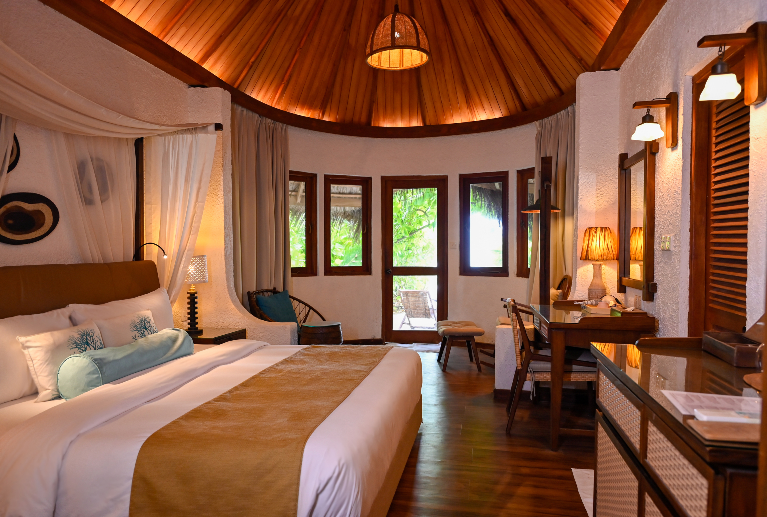 Makunudu Island, Maldives